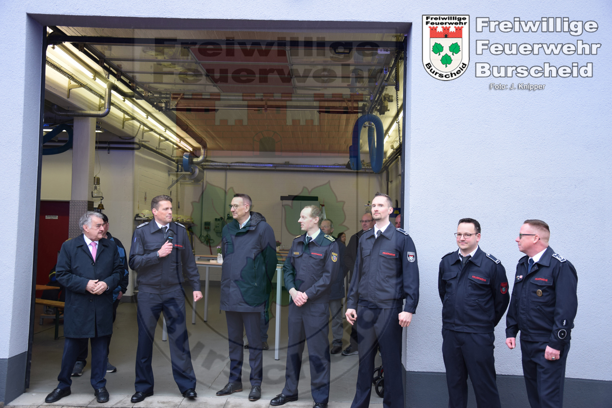 Zwei neue Fahrzeuge für Burscheider Feuerwehr