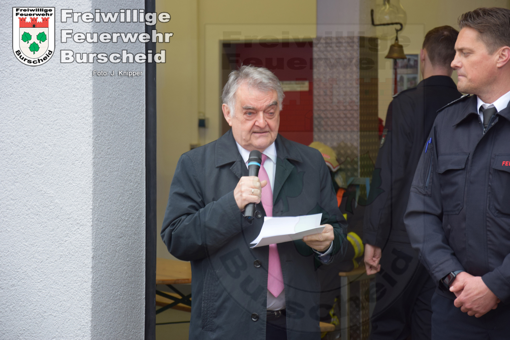 Zwei neue Fahrzeuge für Burscheider Feuerwehr
