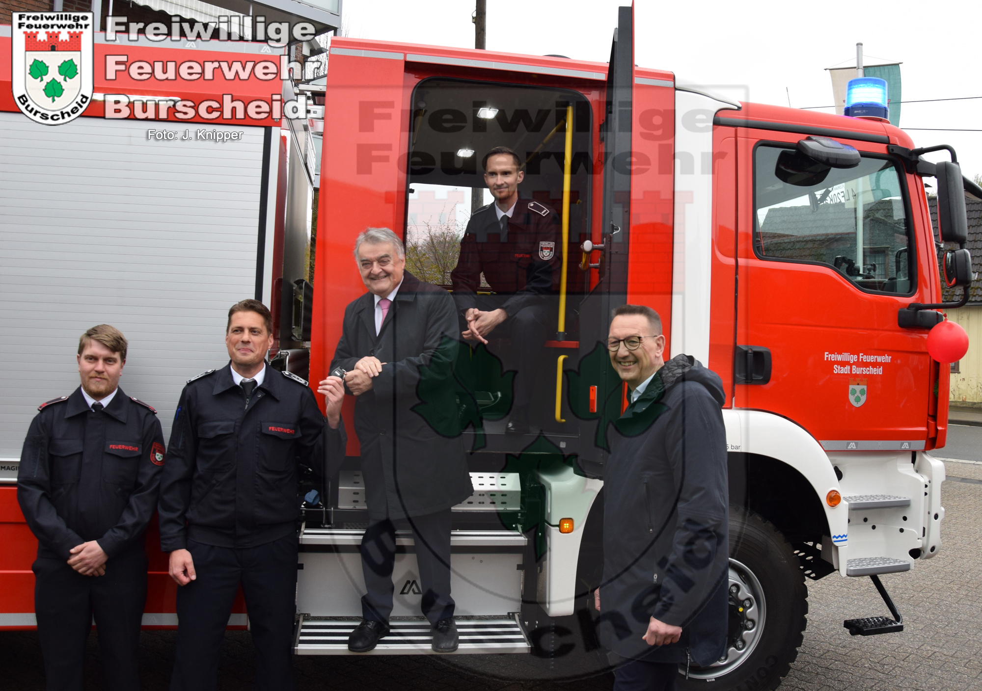 Zwei neue Fahrzeuge für Burscheider Feuerwehr